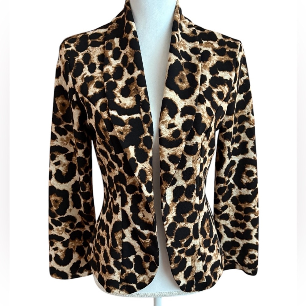 Moa Collection lightweight blazer